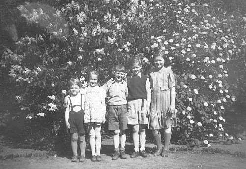 Sotalapset 1944 Raita, Reijo, Raimo, Rauno ja Ritva